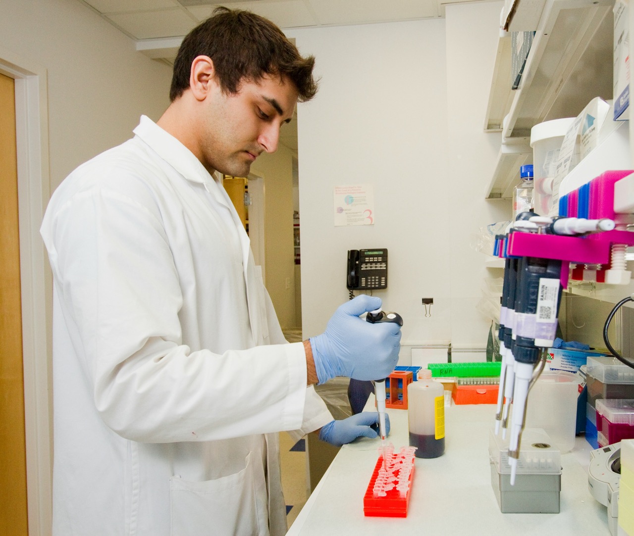 Gonorrhoea Testing for Throat Infections Without Symptoms