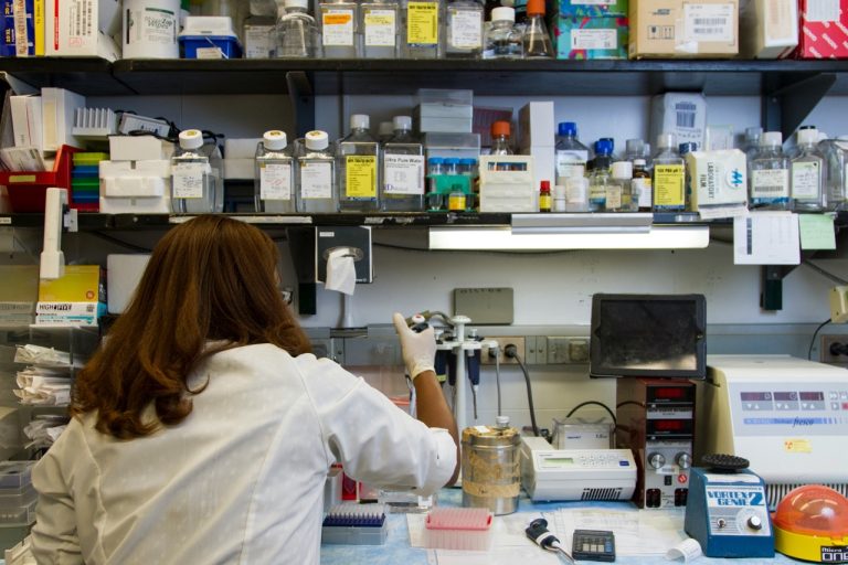 Understanding Symptoms of STDs in Women